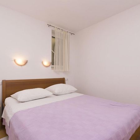 אומיס Apartments Mira מראה חיצוני תמונה