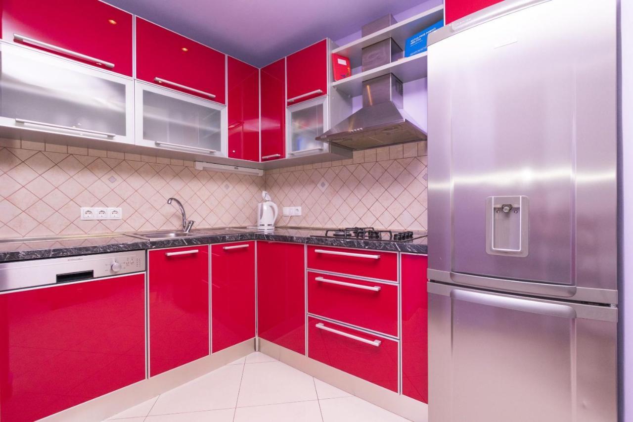 אומיס Apartments Mira מראה חיצוני תמונה